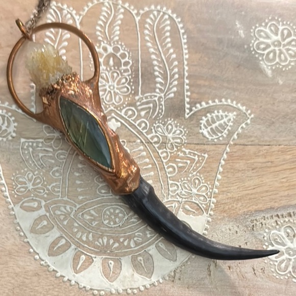 Copper Black Horn Crystal & Labradorite Pendant Necklace